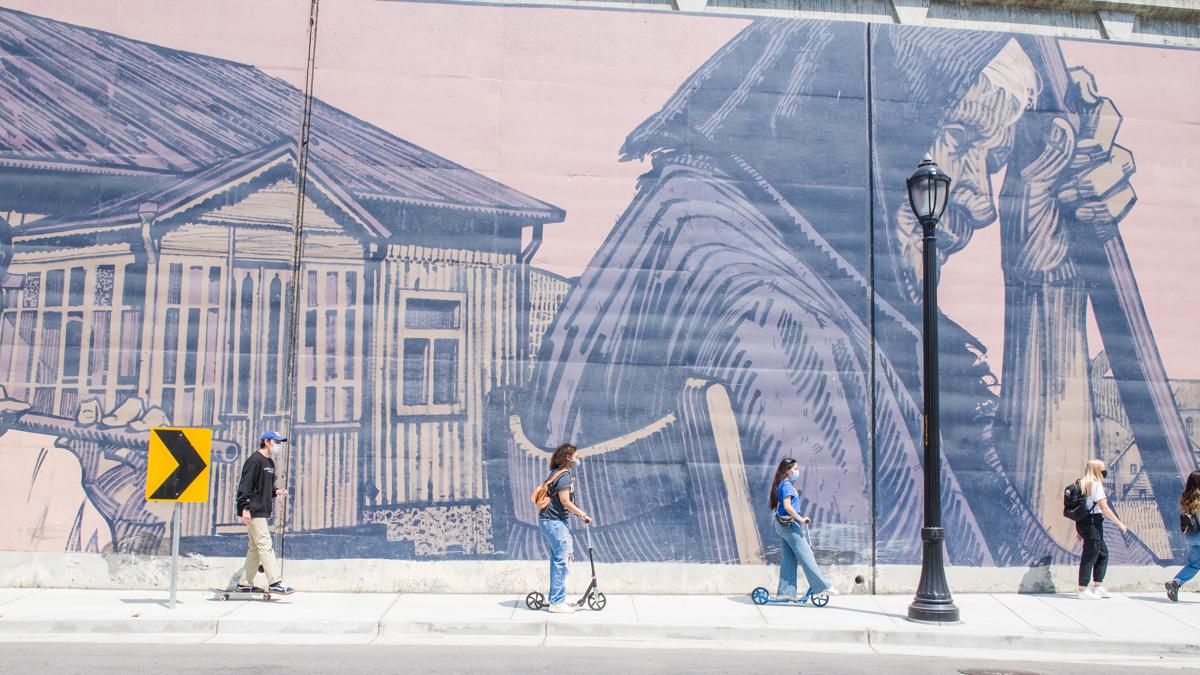 students walking in downtown san jose 